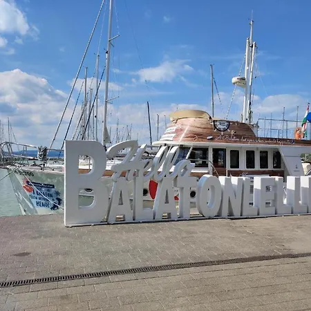 Bl Yacht Club A Iii58