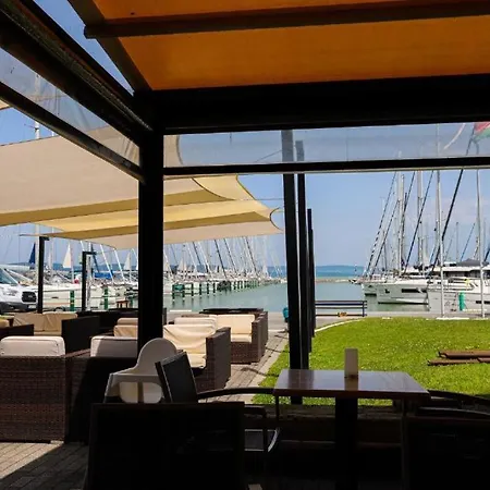 Bl Yacht Club A Iii58 Apartamento