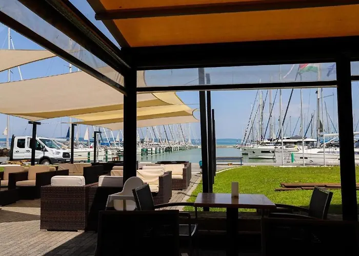 Bl Yacht Club A Iii58 Apartment